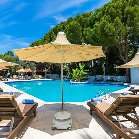 Hotel Risus Garden Marina