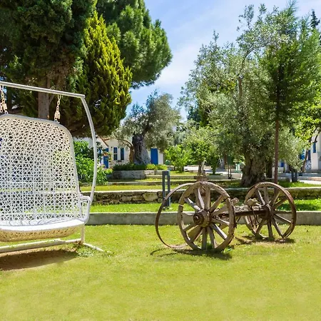 מלון Risus Garden Marina 3*