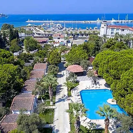Hotel Risus Garden Marina