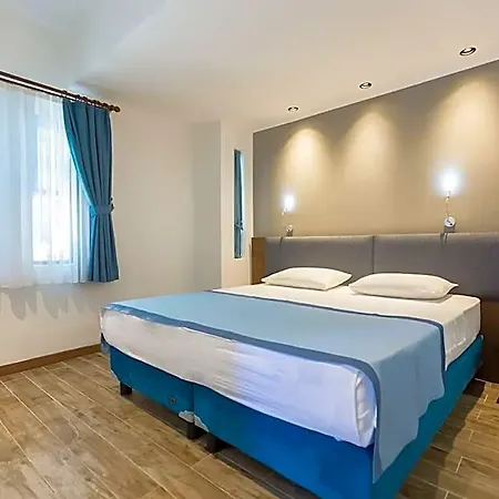Risus Garden Marina Кушадасы