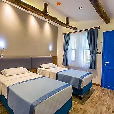 Risus Garden Marina Отель Кушадасы