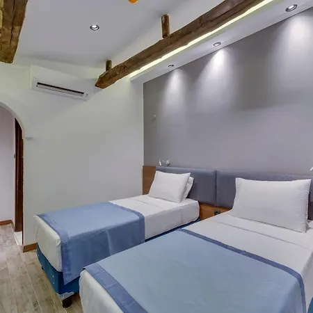 Risus Garden Marina Hotel 3*