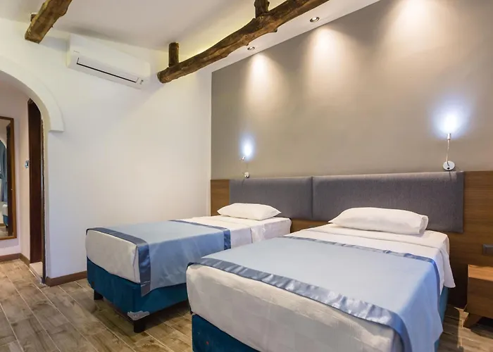 Hotel Risus Garden Marina 3*