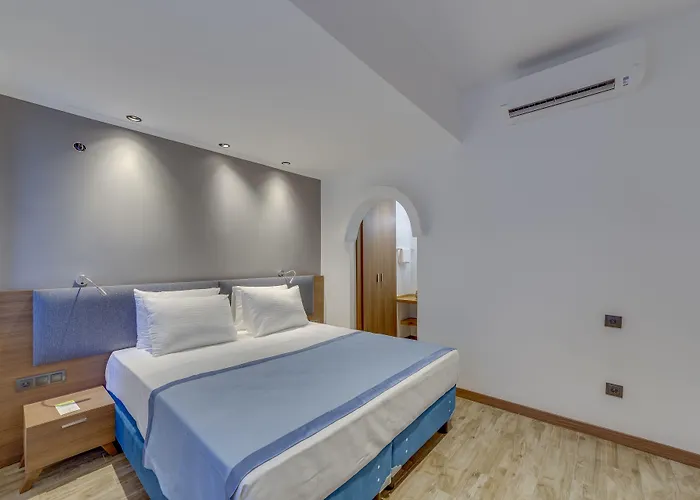 Risus Garden Marina 3*